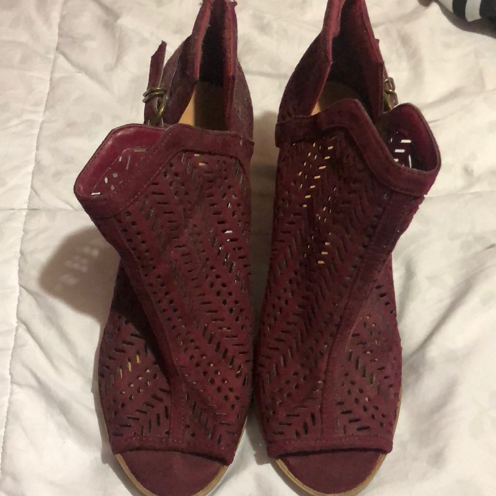 New without tags size 8 block ankle bootie